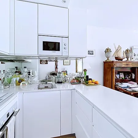 Beautiful Seine-view Flat Near Eiffel Tower *